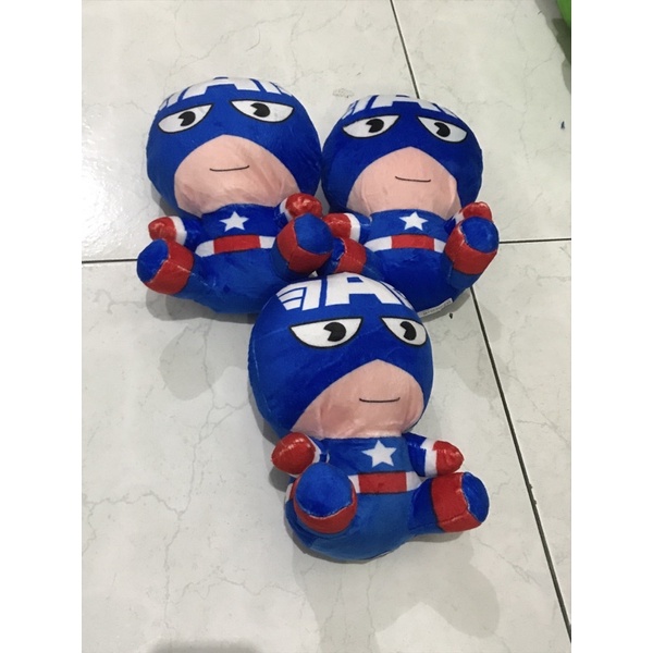 boneka super hero