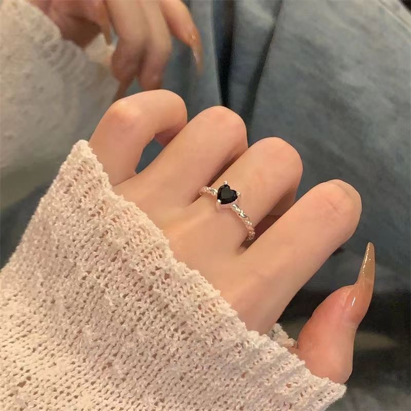 Papaozhu Chic Bersinar Zirkon Hitam Jantung Pesona Perak Memutar Cincin Untuk Wanita Perempuan Trendi Terbuka Cincin Adjustable Manset Jari Perhiasan