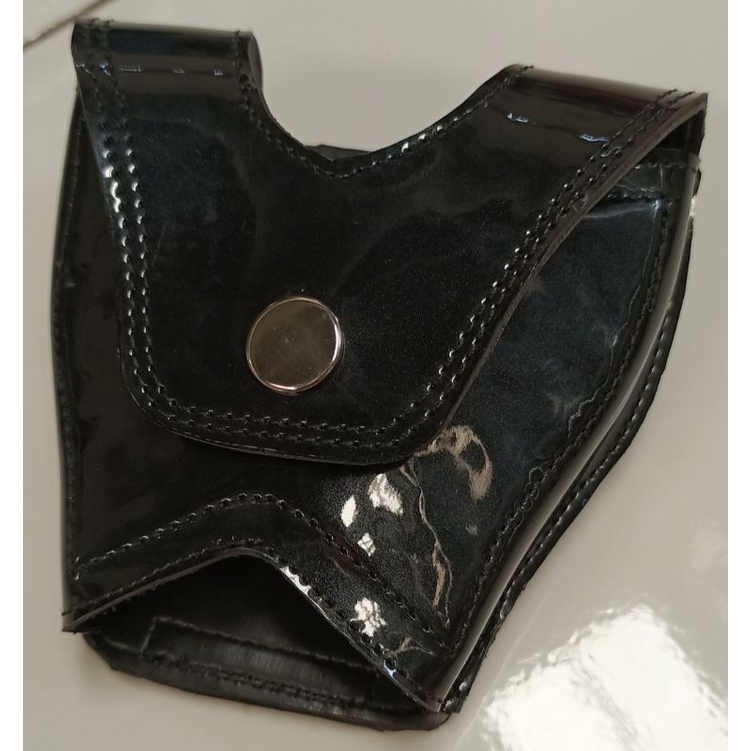 tempat borgol engkel. sarung borgol tangan