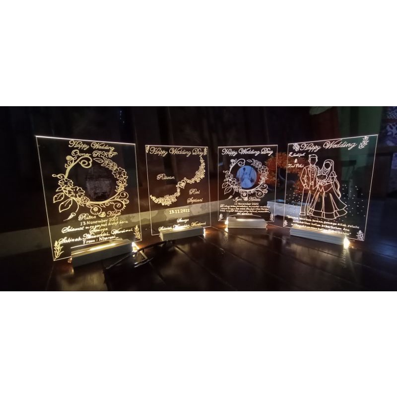 

kado Akrilik Costum/kado ulang tahun, anniversary,hadiah, graduation murah meriah