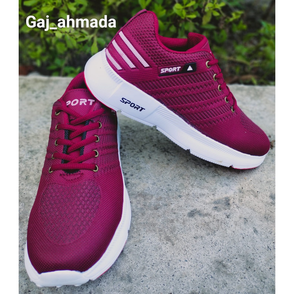 Sepatu Sport Line Pria Wanita Olahraga