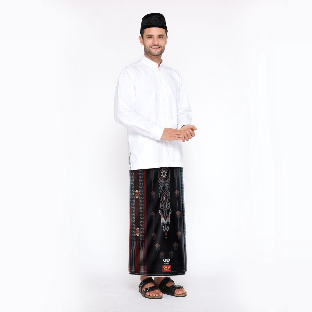 Sarung BHS Excellent Gold Motif SKA Hitam Merah