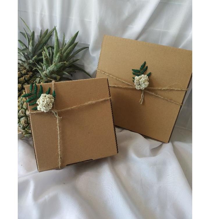 

ゴ paket box hampers rustik coklat/ pembungkus kado/ bunga ede + tali ぼ