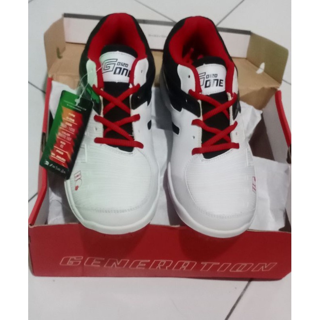 sepatu badminton HI-QUA G-ONE original