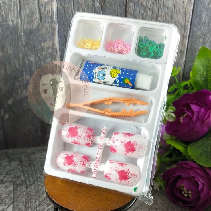 Girls Nail Art Kit Set Kuku Palsu Anak dan Dewasa Fake Nails Kuku Palasu Hollow Glitter Lem Kuku Glue Craft Kosmetik Hiasan Kuku Eye Korean Make Up Handphone Decorations Wedding Party Cosplay Metallic Holographic Iridescent Shimmer Star Chunky