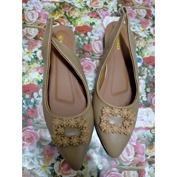 Pansus Wanita Karet Belakang,Kedut