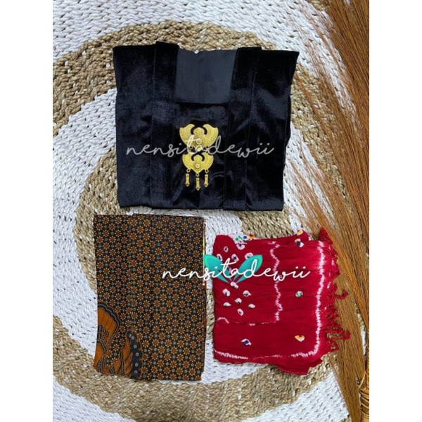 [1 Set, HT/JPD01C] Baju Prewed Instan / Baju Couple Adat Jawa - Jogja, Truntum Garuda