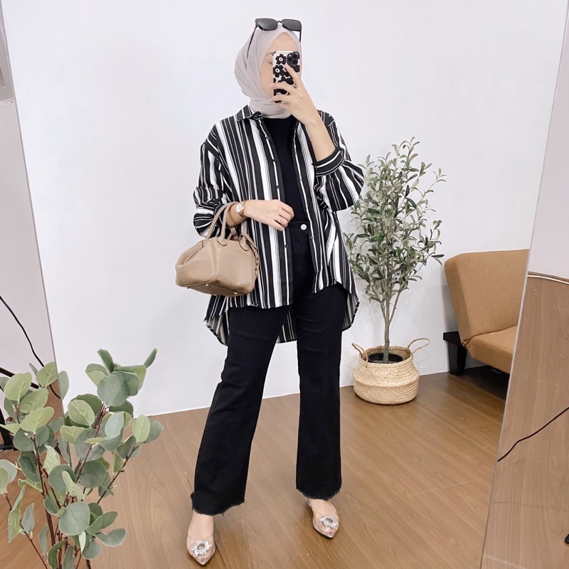 Tq88indonesia Fashion Baju Kemeja Salur Wanita Terbaru / Nadine Oversize Stripe / Hem / Kem Lengan Panjang / BUsana Casual Cewek / Ootd