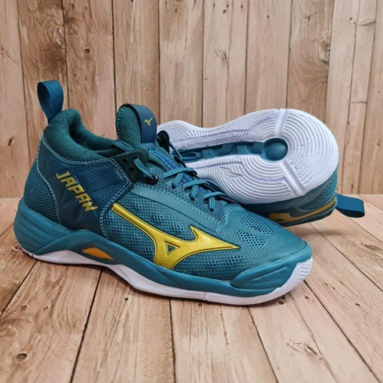 B8L5 Sepatu Volly  Wave Momentum MID/ Sepatu Voli  Momentum / Sepatu VOLI voli  / Sepatu Voli  Wave 