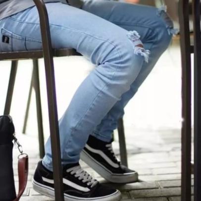 Sale EINSTEIN OLSHOOP CELANA JEANS PRIA SOBEK LUTUT TERBARU/CELANA JEANS PANJANG PRIA PENSIL HITAM S