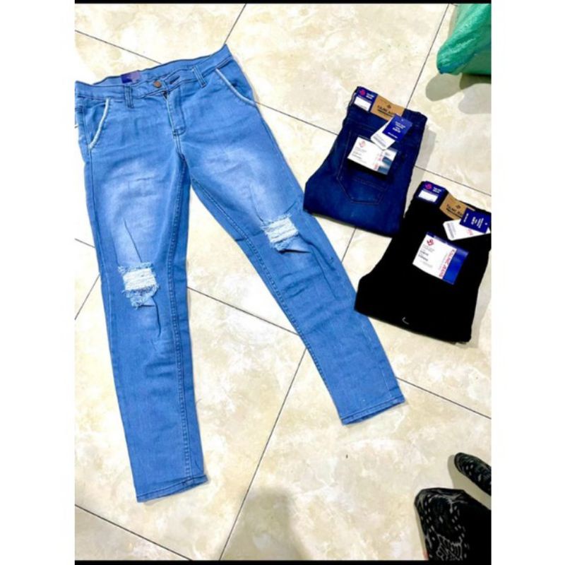 Celana Jeans sobek lutut. jeans sobek rippeds