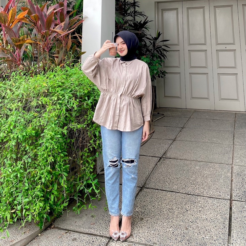 Ghina Shirt Lengan Panjang Blouse Kerut Tengah by Vitafa