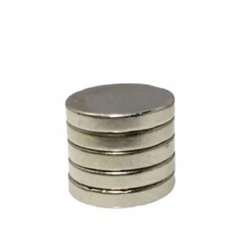 Magnet Neodymium coin diameter 8mm tebal 2mm super strong, magnet paling kuat di dunia Spesifikasi:M