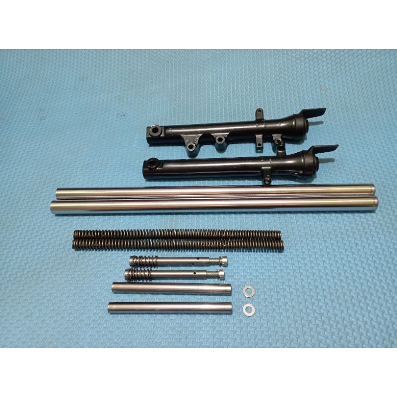 AS SHOCKBREAKER DEPAN +SULING+PER SHOCK SATRIA FU150 KARBU 2008 2014 ORIGINAL