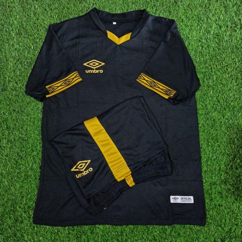 STELAN BAJU JERSEY JERSEY JERSI SEPAK BOLA FUTSAL PUTSAL UMBRO CLASSIC BLACK GOLD HITAM EMAS JERSEY 