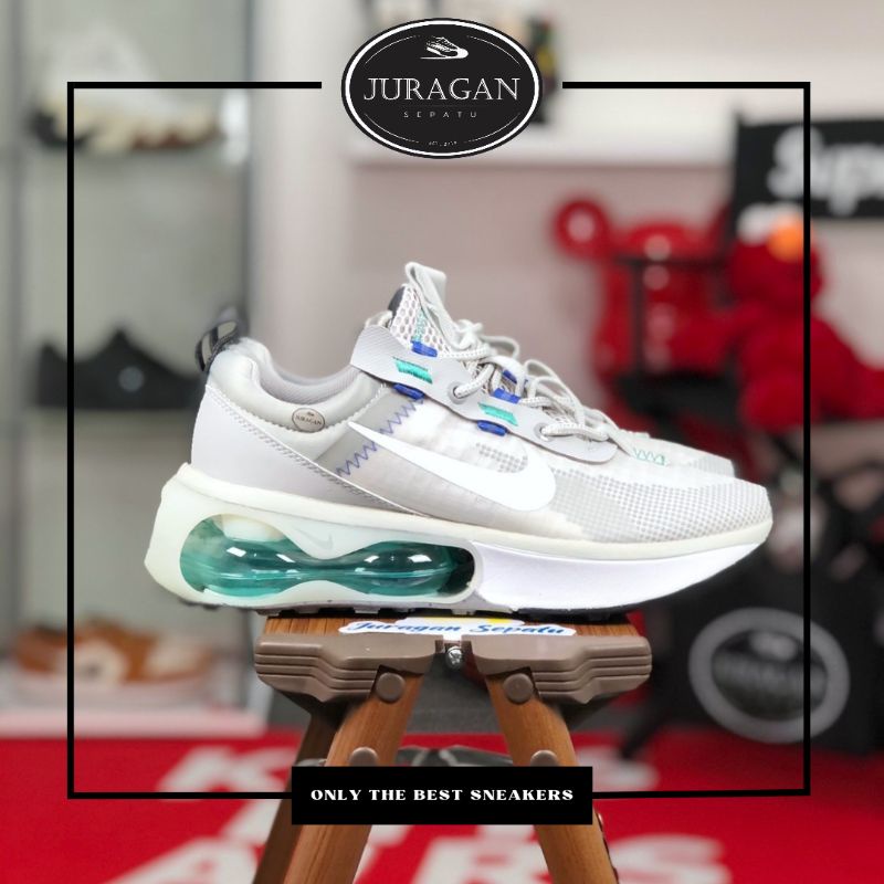 Nike Air Max 2021 &quot;Photon Dust/Clear Emerald&quot;