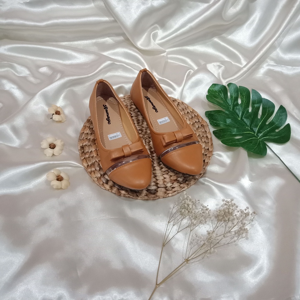 SIZE 41.42.43.44 Flat shoes Wanita Jumbo