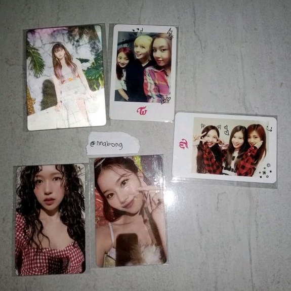 WTS PC PHOTOCARD TWICE LENTICULAR JEONGYEON SANA MINA NAYEON MOMO JIHYO TZUYU CHAEYOUNG