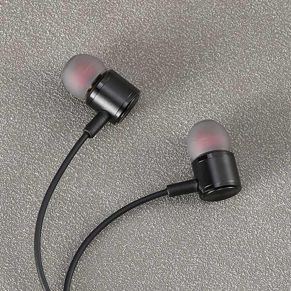 Handsfree Bass Vivan Q11S In-ear Metal Ergonomic Design - Black