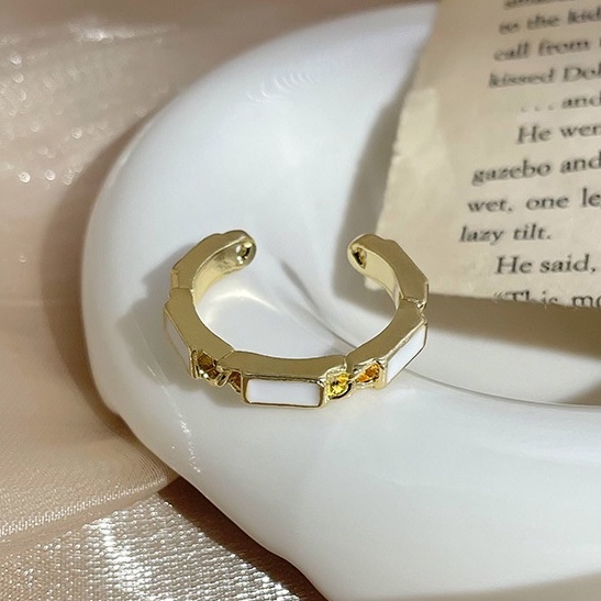 (open ring)Cincin Model Terbuka Bentuk Kotak Warna Putih Gaya Korea (TR - 004)