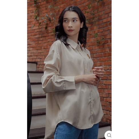 Esy Shirt - Cream Benang jarum benangjarum XS S M L XL XXL buttonscarves nada series voal fis frozen