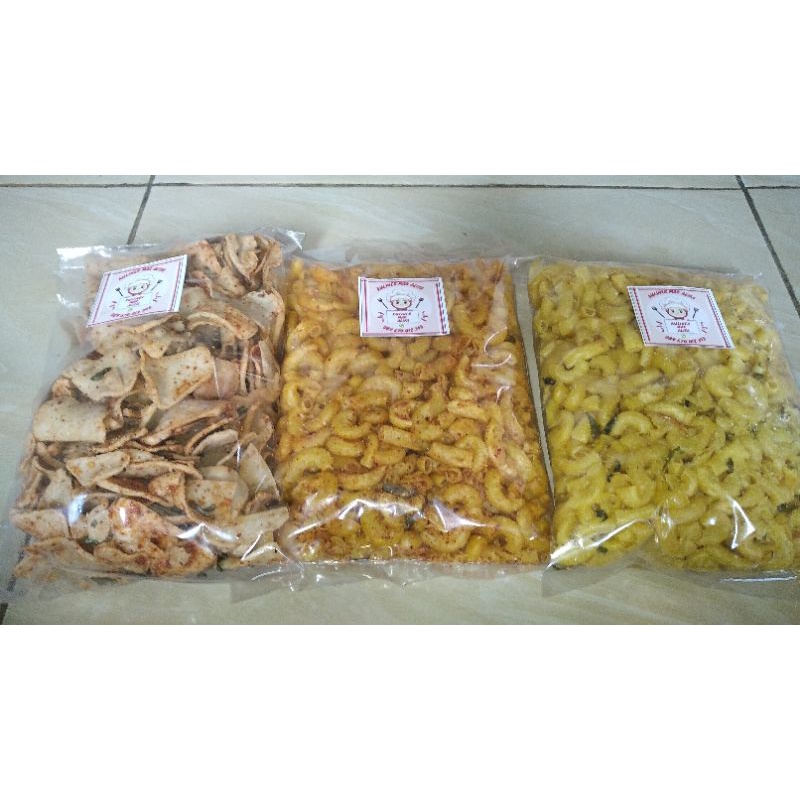 

MAKARONI BANTET DAUN JERUK MAKARONI BANTET GURIH MAKARONI BNATET EXTRA PEDAS