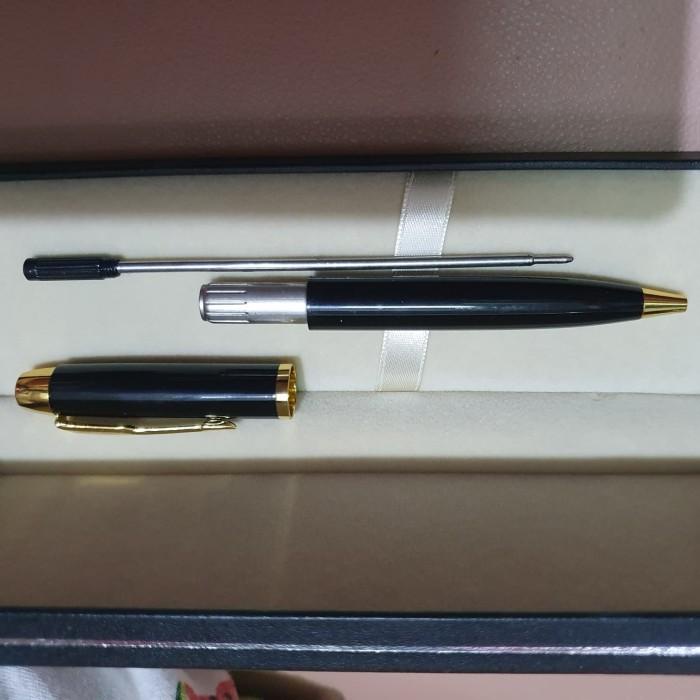 

Pulpen Parker Sonnet Tw Lq Black Gt Klip Emas Free Grafir Nama Best Seller