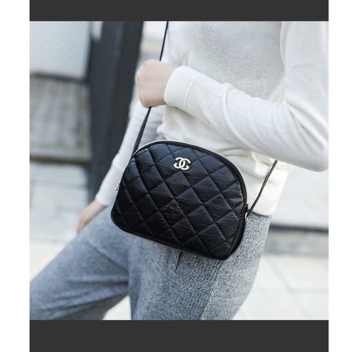 tas selempang wanita chanel model simple