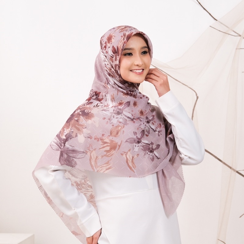 JILBAB SEGIEMPAT MOTIF CANTIK