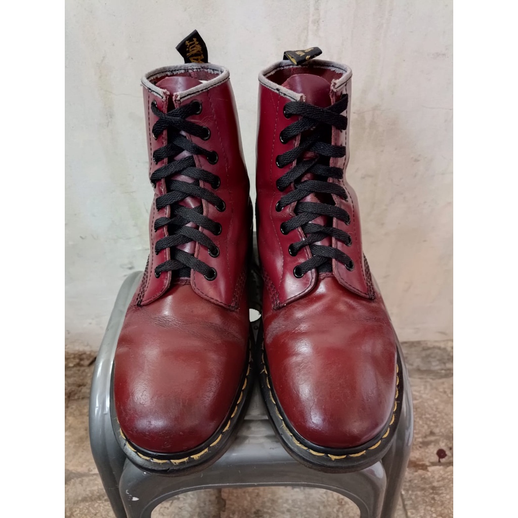 Sepatu Dr. Martens Red Cherry ( Docmart 1460 ) Second Original