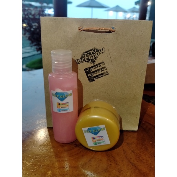 pemutih wajah /paket wajah uut glow / sabun cair