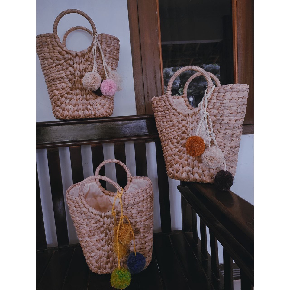 TAS ECENG KERUCUT FREE POM2/TAS ECENG GONDOK/TAS ECENG GONDOK WANITA/TAS ECENG GONDOK ANYAMAN/ANYAMAN/TAS WANITA/TAS SELEMPANG WANITA/TAS PIKNIK/TAS ENCENG/SERAT ALAM/TAS ROTAN/TAS ROTAN BALI/TAS ROTAN BULAT/TAS ROTAN WANITA/TAS ANYAM/TAS ANYAMAN PLASTIK