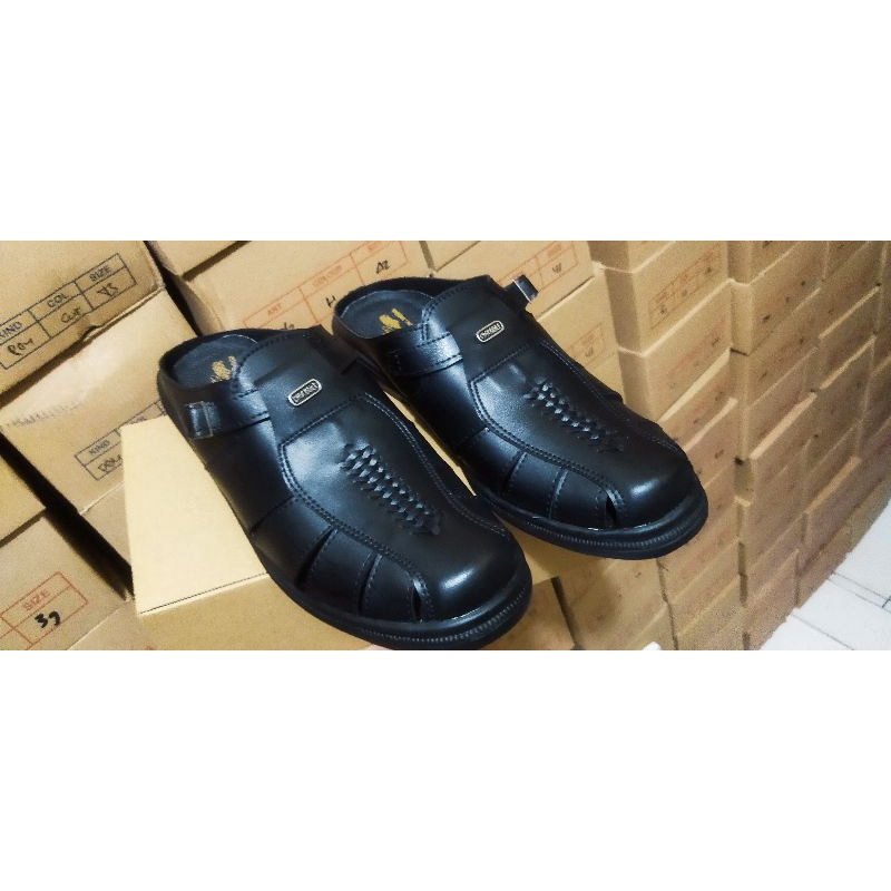 Sepatu Slop bustong Sepatu pantofel selop pria