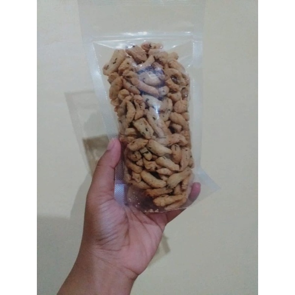 

KUE BAWANG
