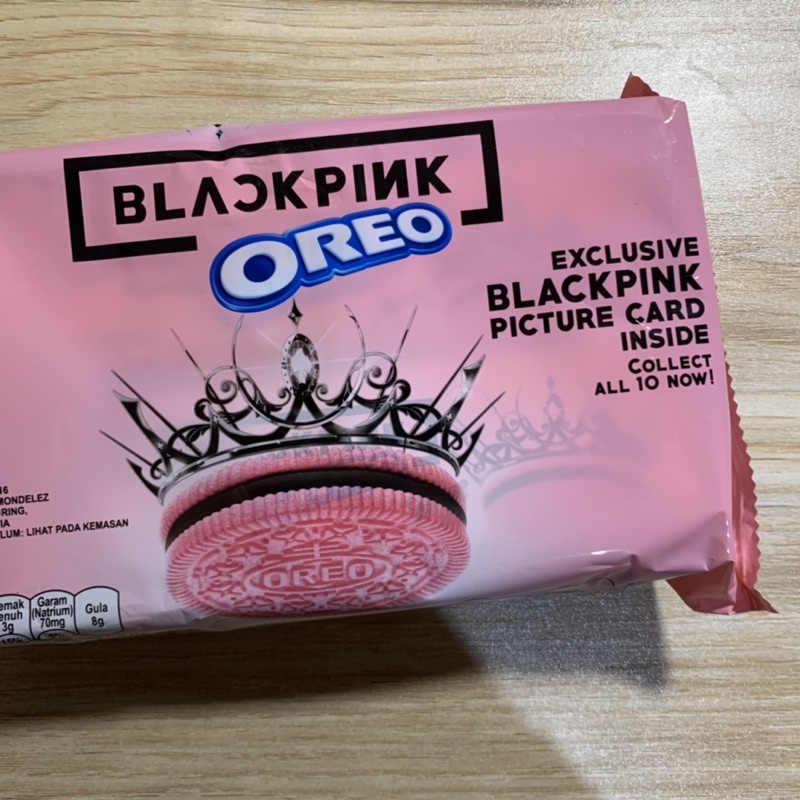 BLACKPINK Oreo + Photocard Lisa Jisoo