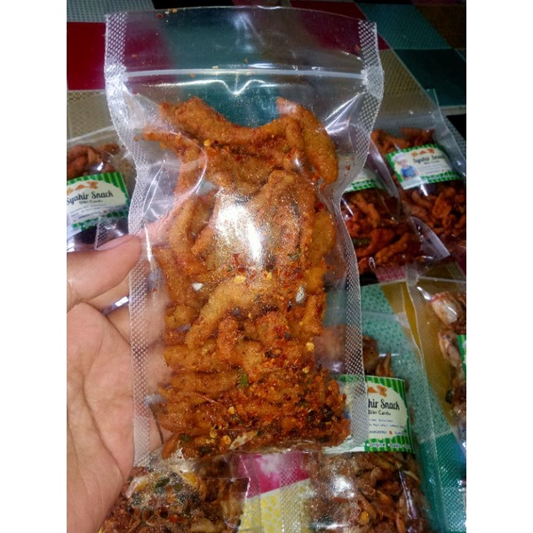 

USUS CRISPY PEDAS DAUN JERUK