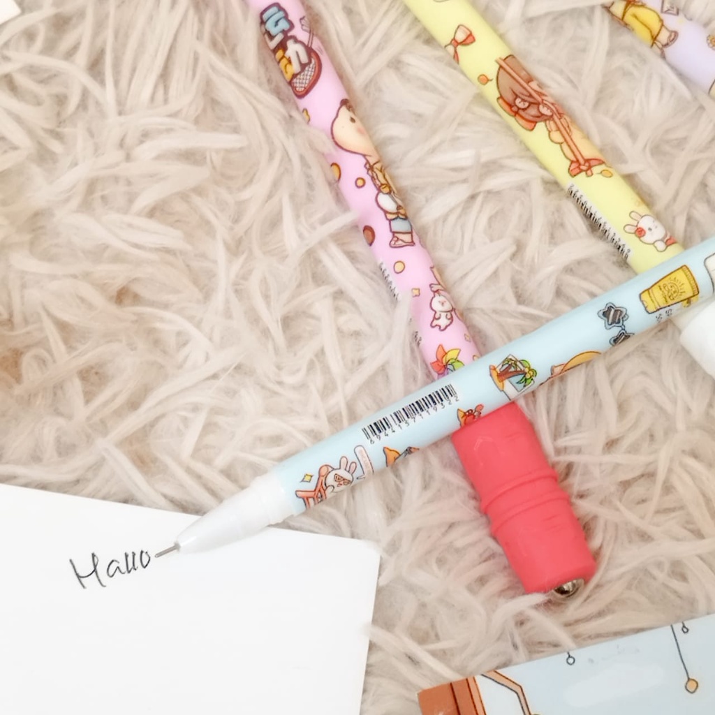 

PULPEN VIRAL PEN GEL MAGNET PUTAR MOTIF CEWE KARTUN TERSEDIA 4 WARNA BISA COD