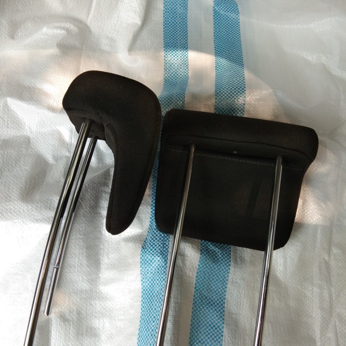 Headrest Sandaran Kepala Jok Mobil Avanza Veloz Warna Hitam Baris Ke 3