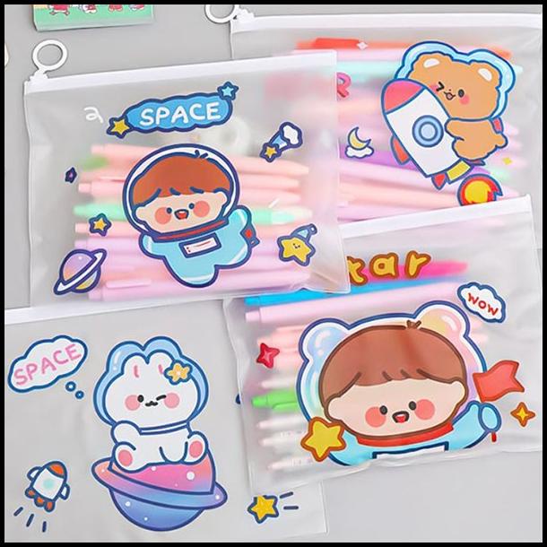 

Tempat Pensil Tempat Masker Transparan Astronaut Waterproof Bag Stp042