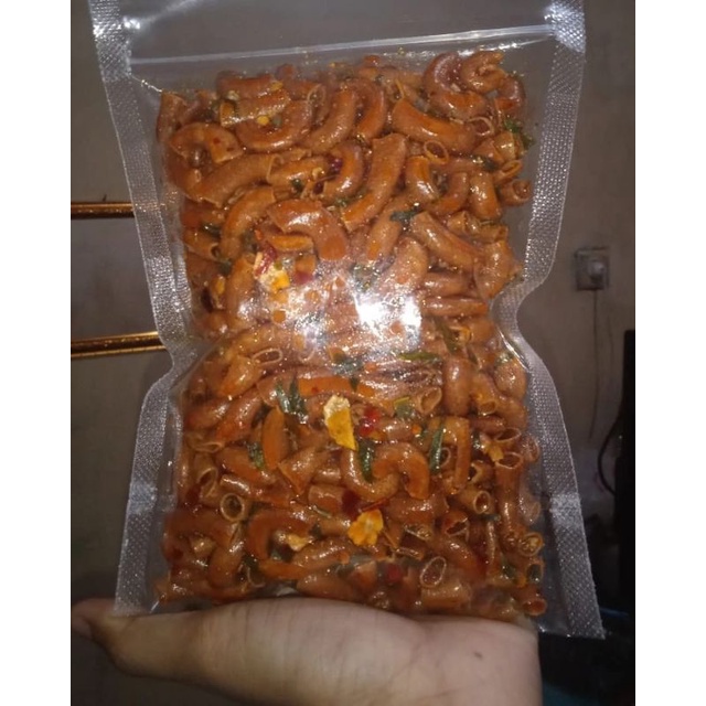 

makaroni pedas daun jeruk