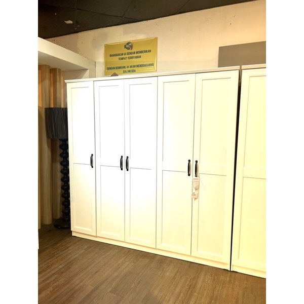 LEMARI PAKAIAN 5 PINTU