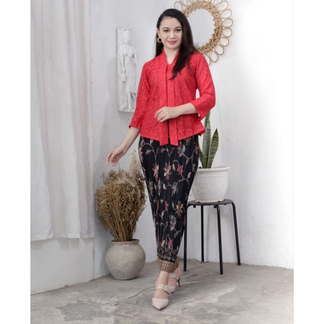 Setelan kebaya brokat floy//floy brukat modern//floy brukat wisuda