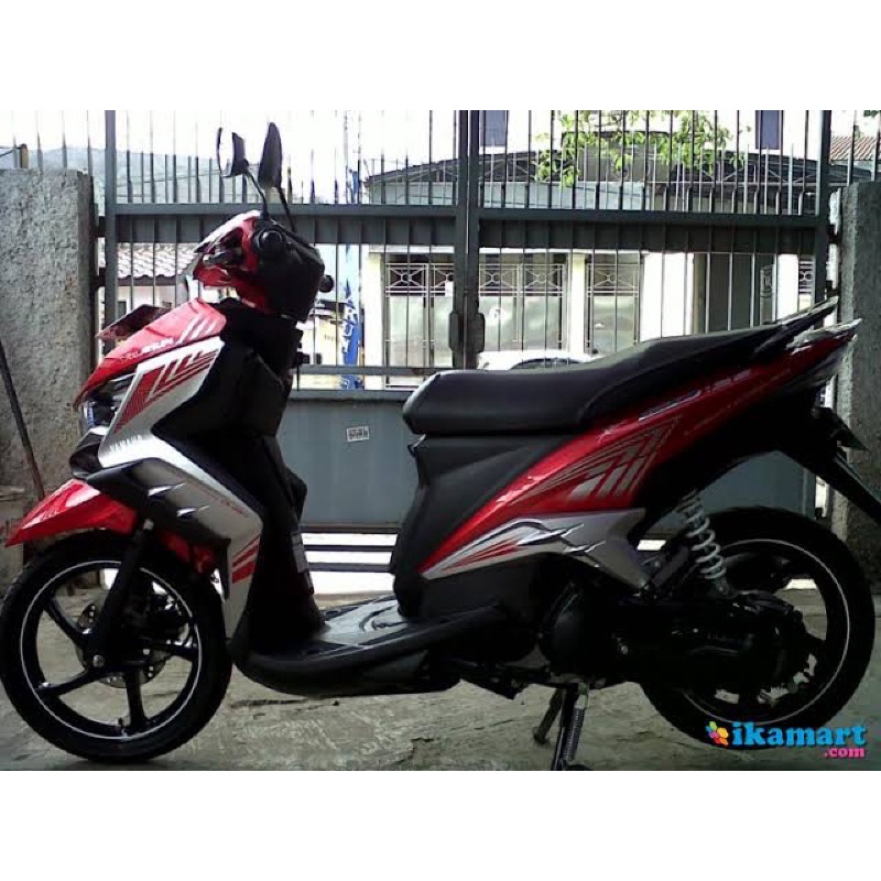 STIKER STRIPING MOTOR XEON GT 2014 MERAH