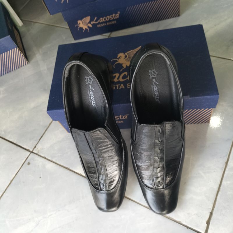 Lacosta Sepatu Formal Hitam Pria Kulit Asli Bukan Sintetis