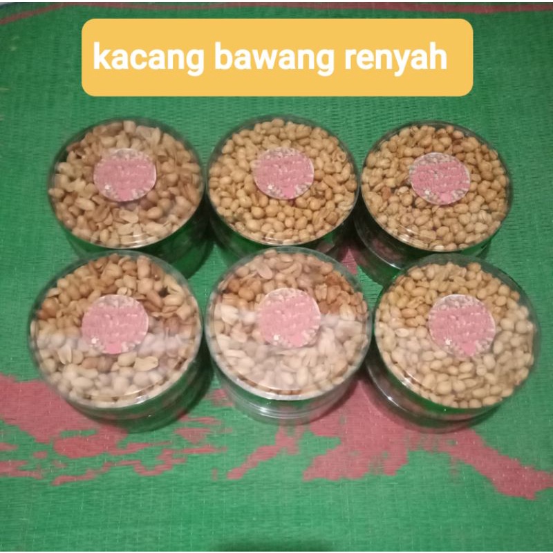 

Kacang Bawang Gurih kemasan toples 500 Gram