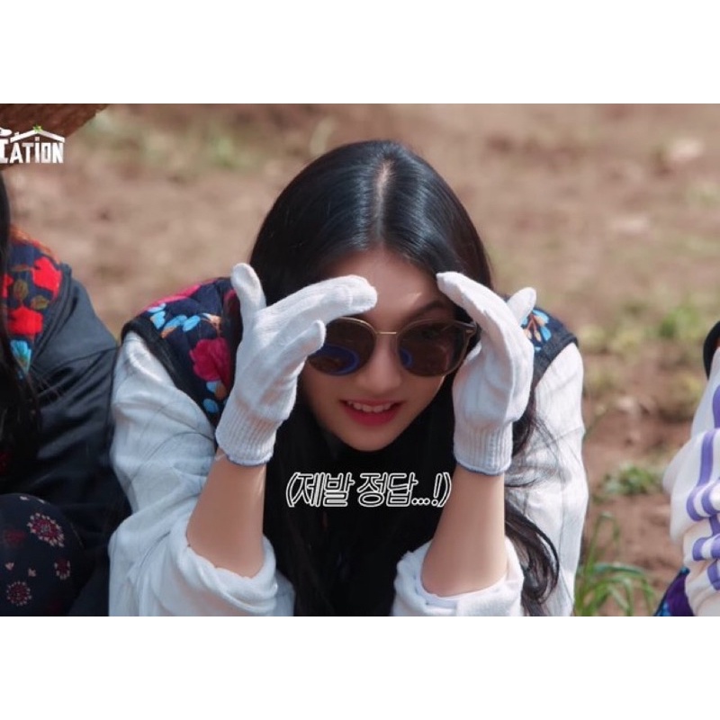 isa sieun sumin stayc photocard