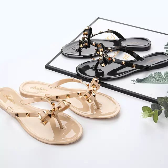 Sandal Sendal Flat Wanita Fashion Wanita Model Pita Stud Sandals