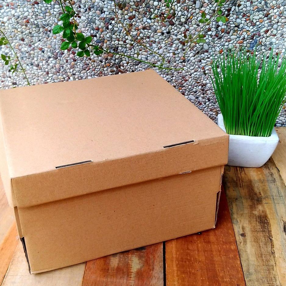 

オ Kardus Karton / Box Polos Corrugated (Uk. 25 x 25 x 15 cm) ⇴