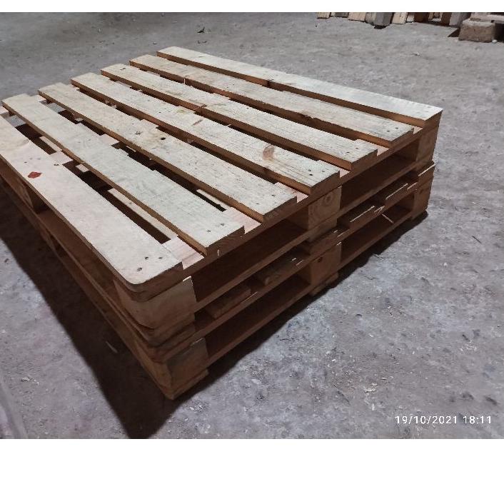 Palet kayu 120x100cm (bekas import)