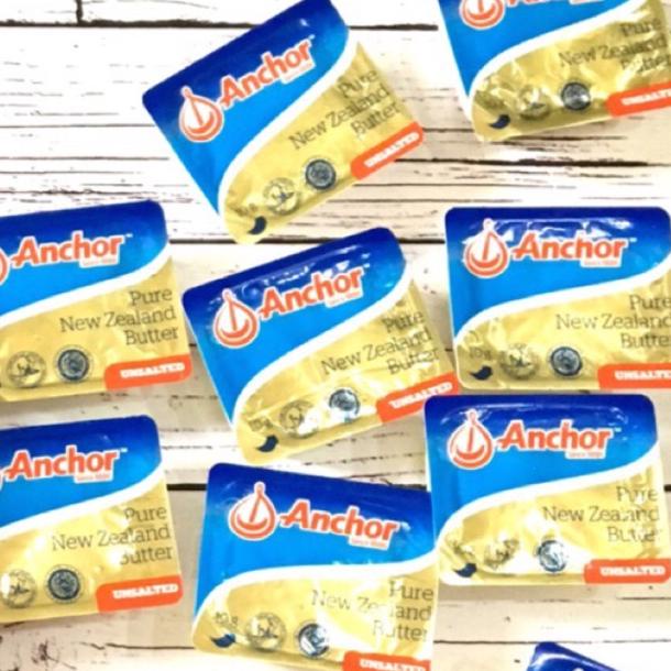 

((R-1-8 ㊛> Unsalted Butter Anchor isi 10 pcs halal MUI proses cepat